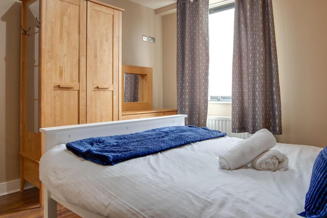 Apartment Spacious 2 Bed In Center - Free Secureparking