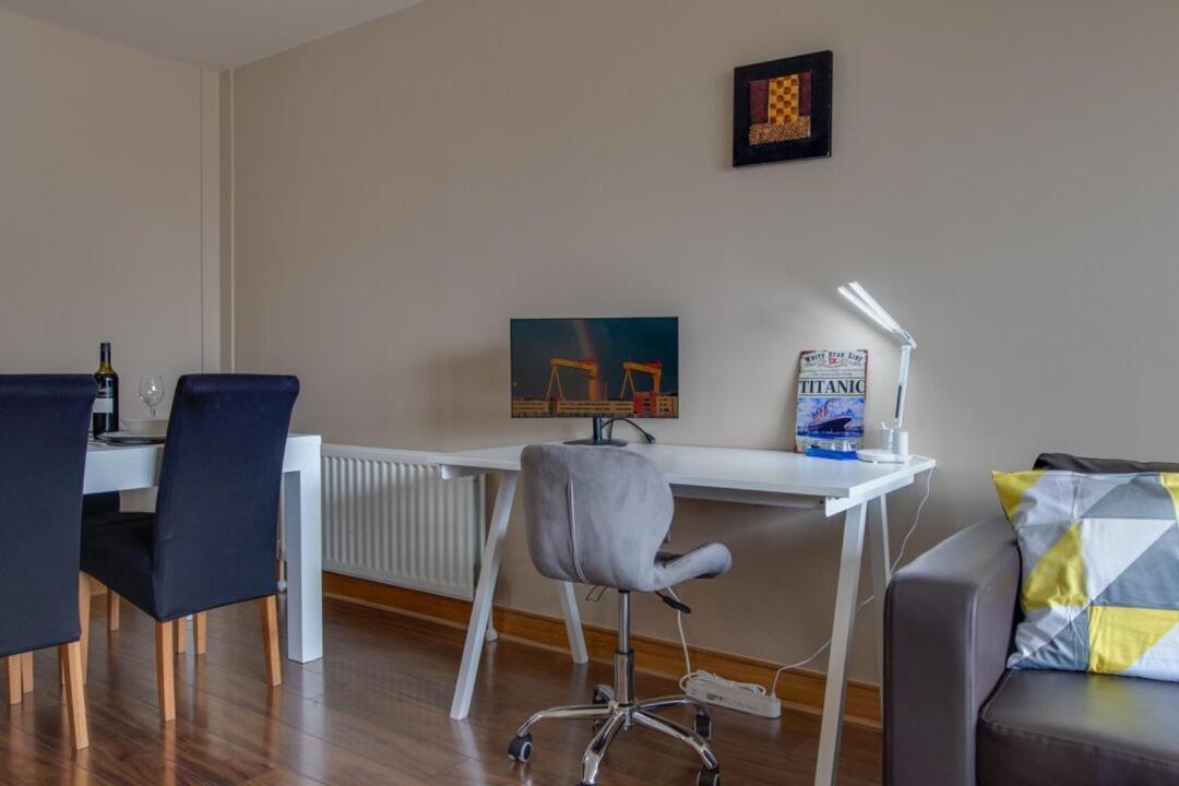 Apartment Spacious 2 Bed In Center - Free Secureparking *