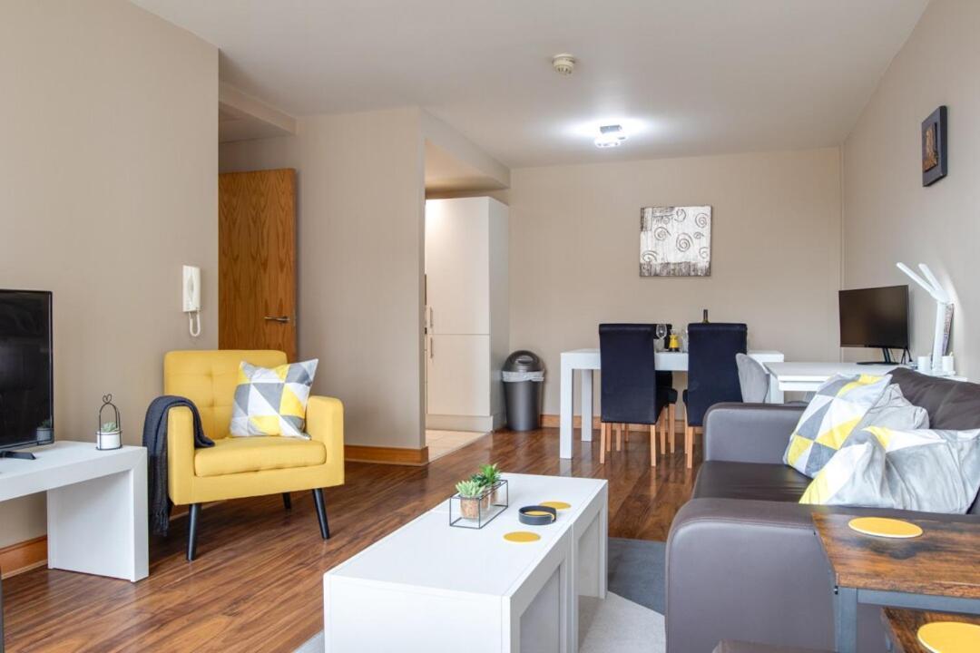 Apartment Spacious 2 Bed In Center - Free Secureparking *
